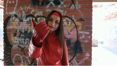 Naomi – Red Angel